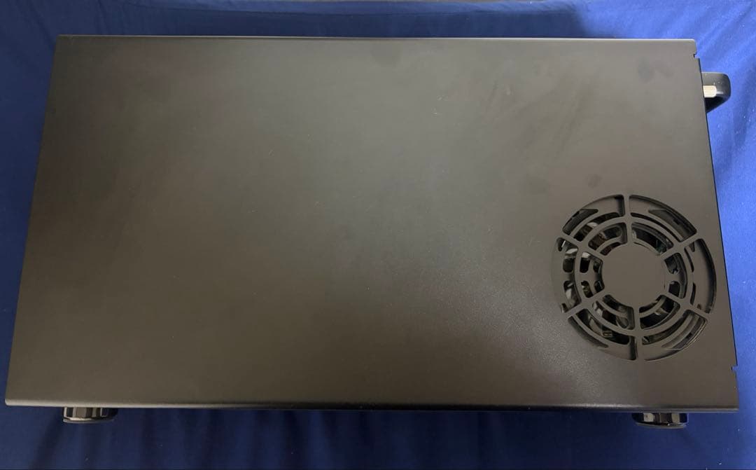 I*s様 AKiTiO Node eGPU BoxとXFX RadeonRX V