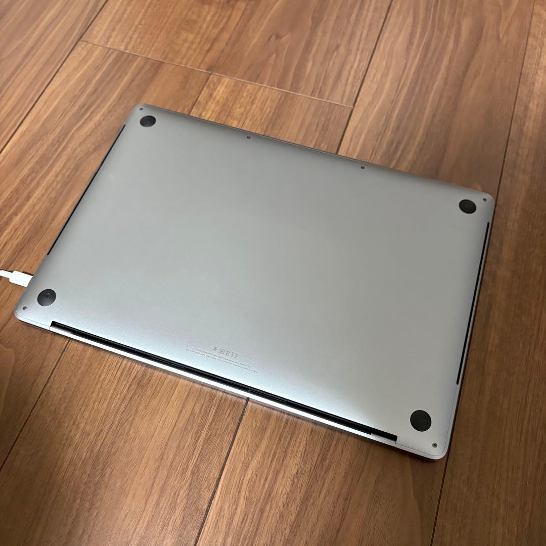 MacBookPro15インチ 2019 i7 16GB 256GB 初期化済