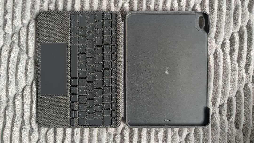 Logicool Combo Touch iPad Air ケース