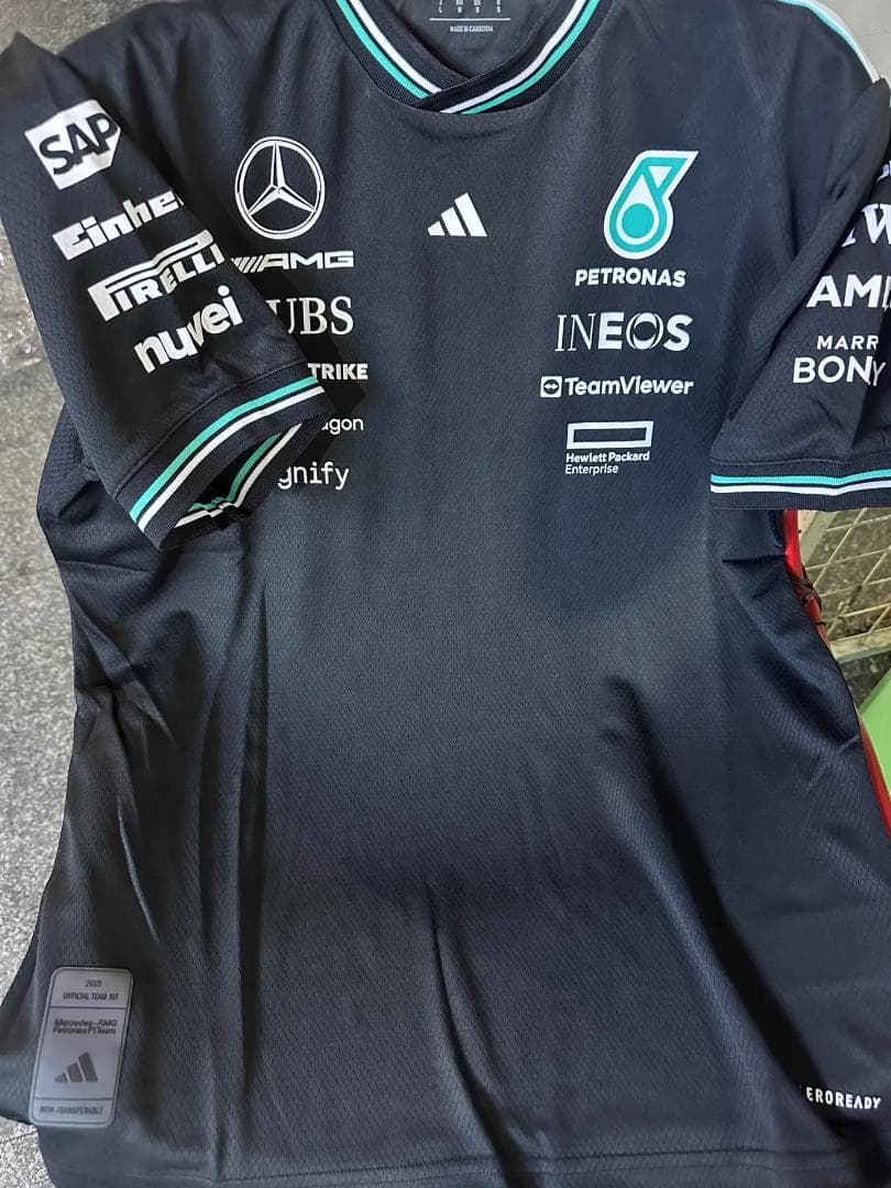 Mercedes AMG F1 Tシャツ ブラック
