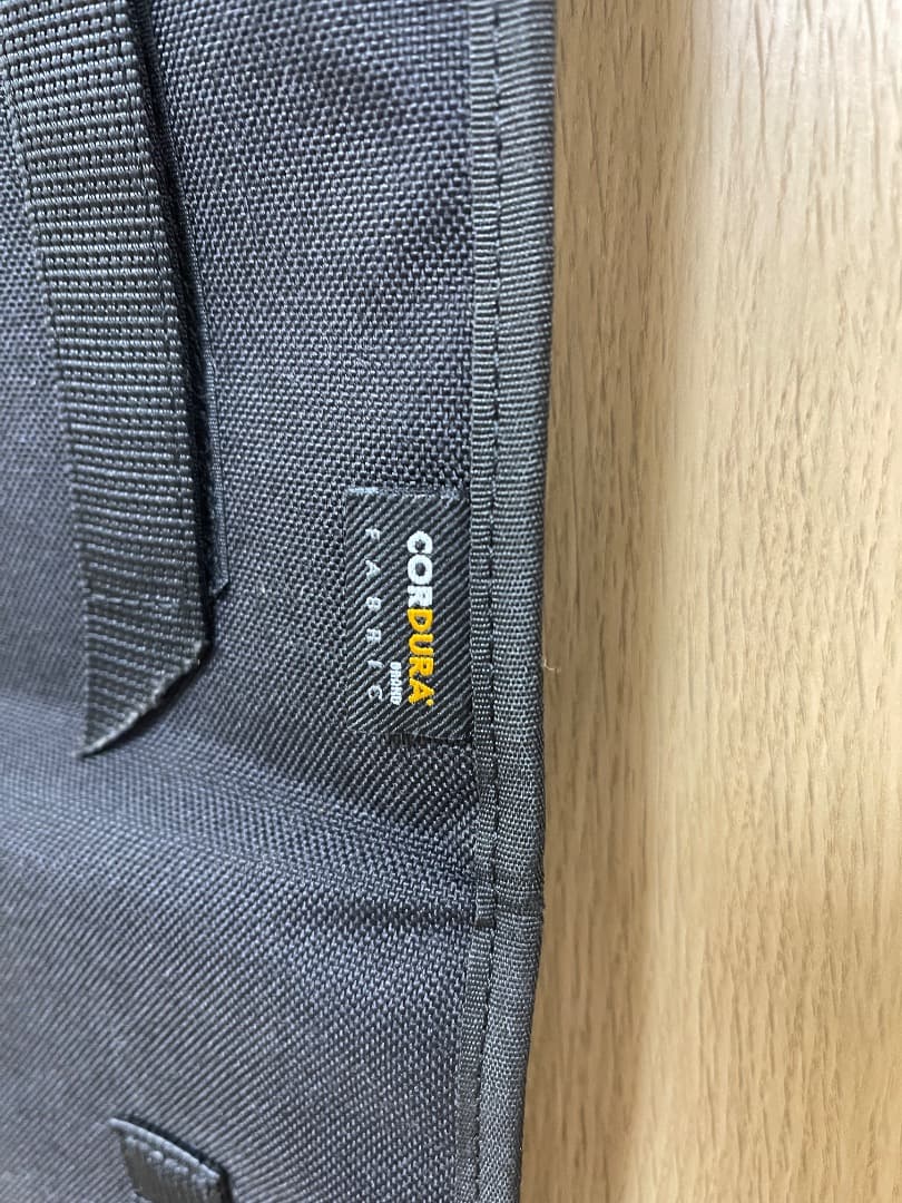 美品 new peak トラベルポーチ 黒 CORDURA®生地