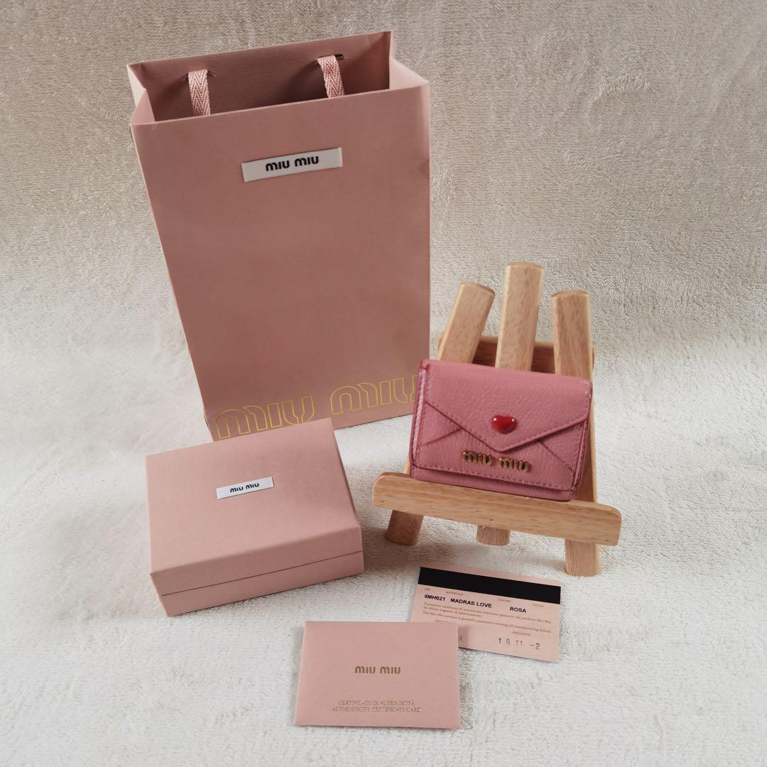 MIUMIU マドラス ラブレター ハート 三つ折り財布 ピンク レザー