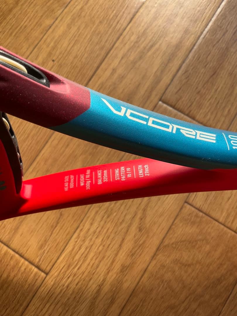 美品　YONEX ヨネックス VCORE100 Vコア グリップ1 レッド　硬式