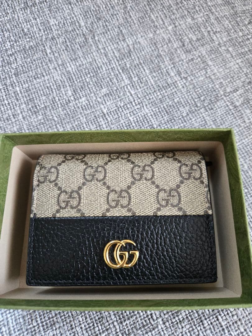 GUCCI 二つ折り財布 ベージュ/ブラック