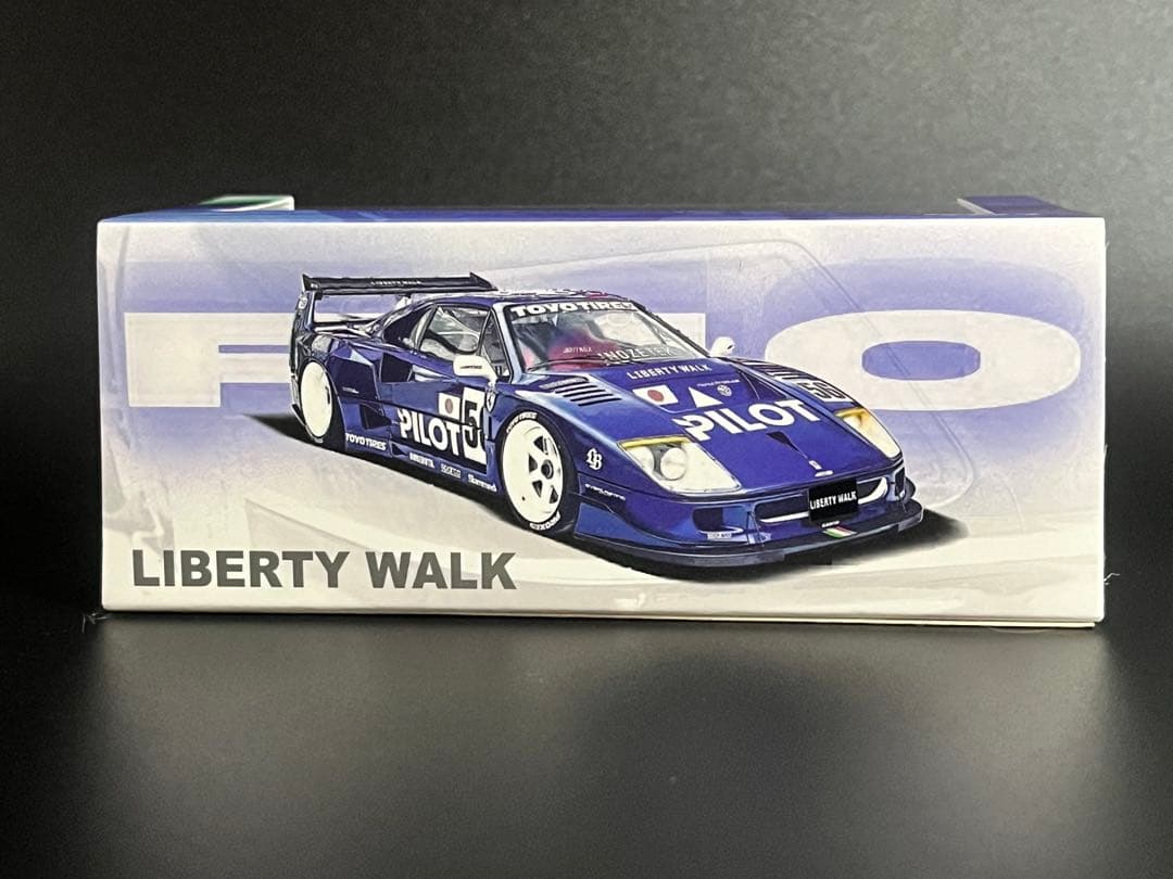 INNO64 LBWK フェラーリF40 オートサロン2024