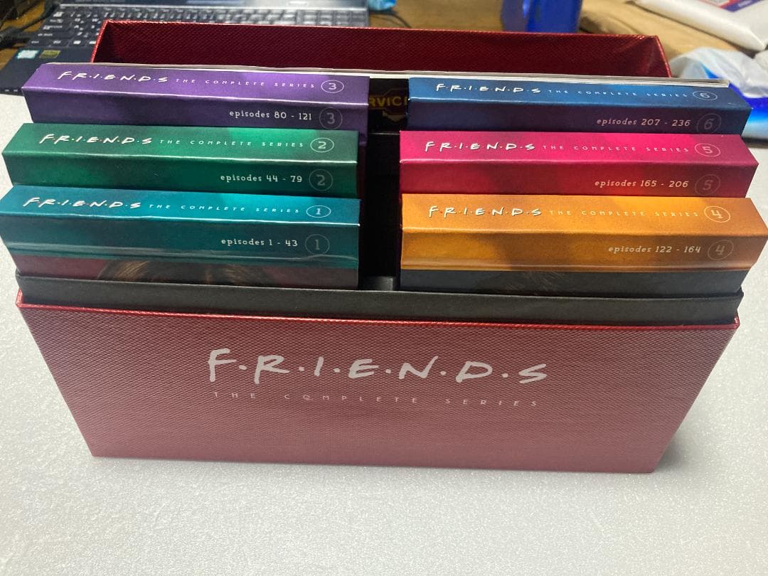 フレンズ（F.R.I.E.N.D.S ）DVD コンプリートボックス　全40枚組