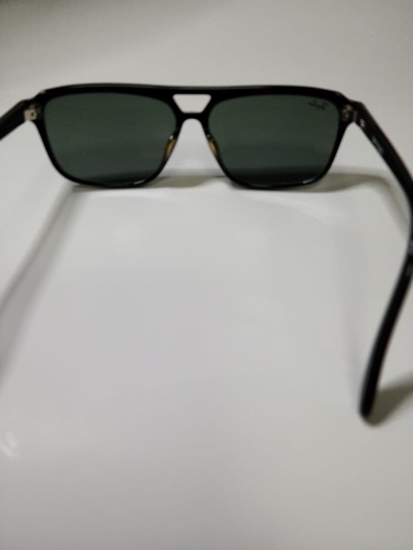 【美品】Ray-Ban ブラックサングラス ケース付き