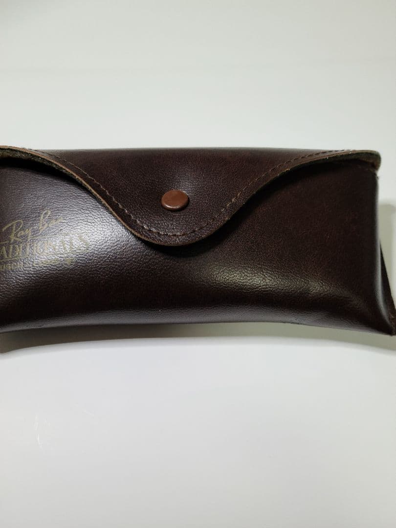 【美品】Ray-Ban ブラックサングラス ケース付き