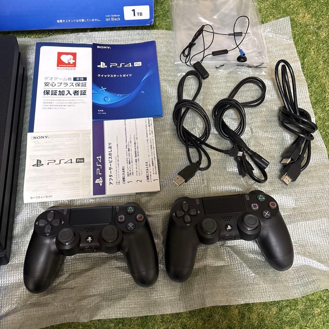 【カセット２種】PlayStation4 CUH-7200BB01【プレステ4】