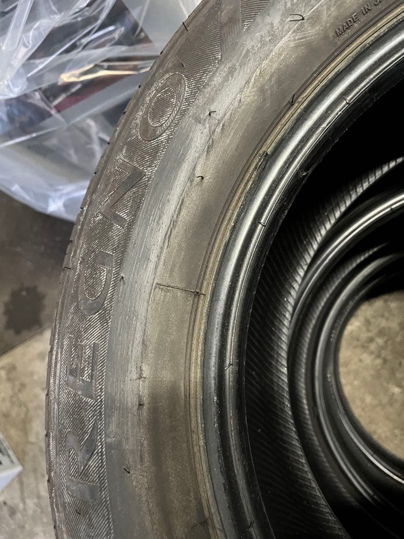 ブリヂストン REGNO VII 215/65R16 夏タイヤ バリ溝 4本