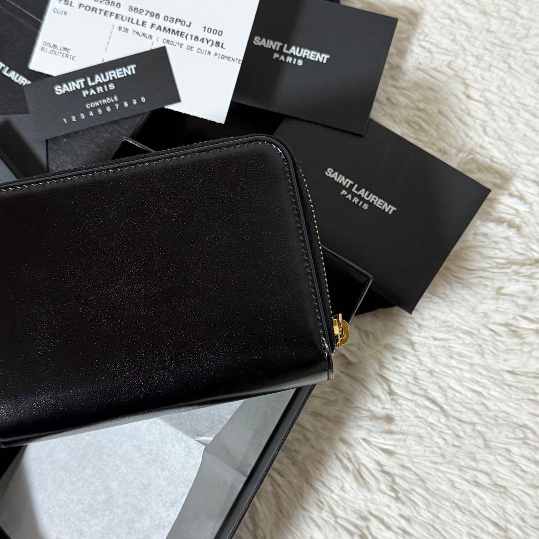⭐️新品未使用⭐️　サンローラン　二つ折り財布　レザーウォレット　ユニセックス　黒