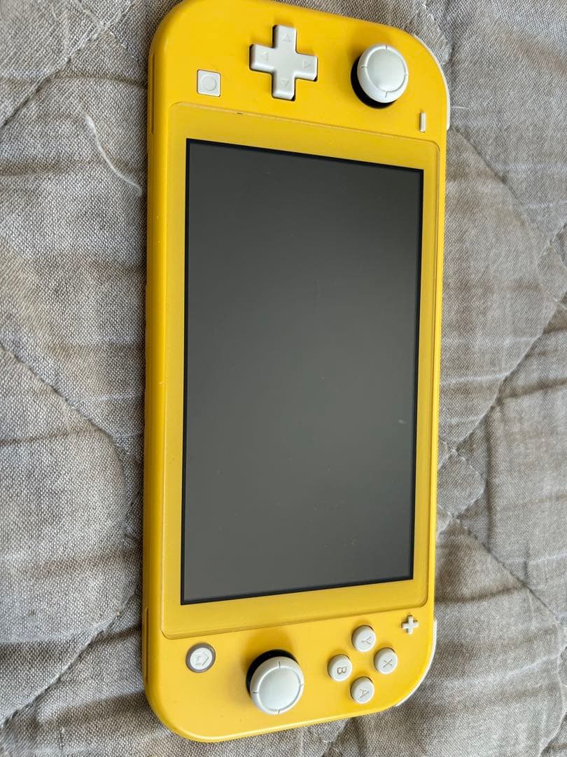 Nintendo Switch Lite イエロー 本体（保護カバー付）