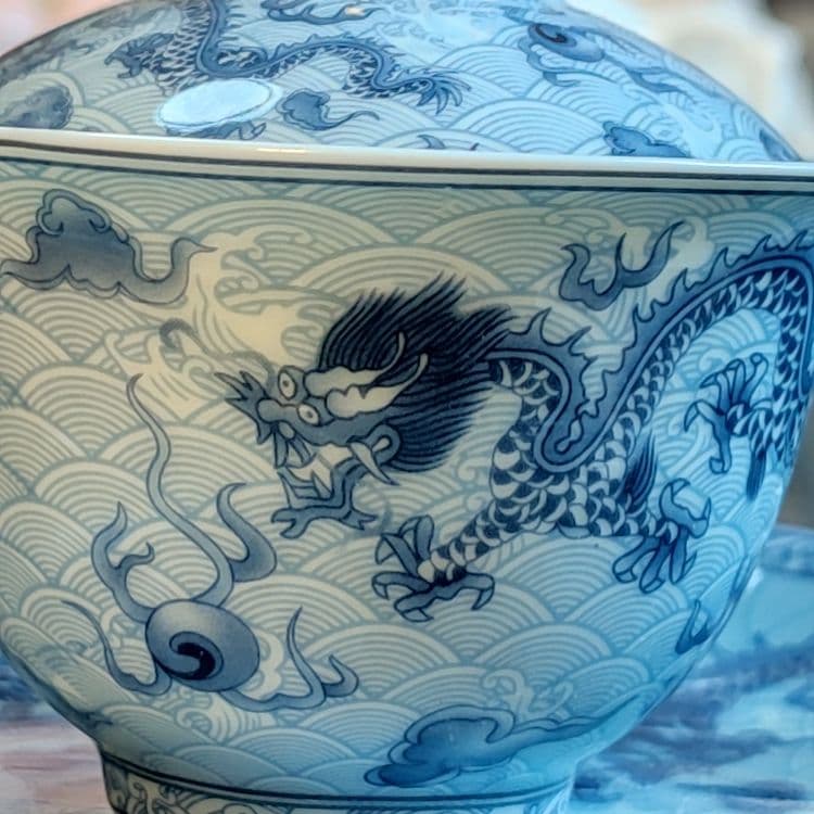 鯖龍紋三才蓋碗 中国茶器 景徳镇 蓋付き茶器 飲茶食器 煎茶具 未使用品