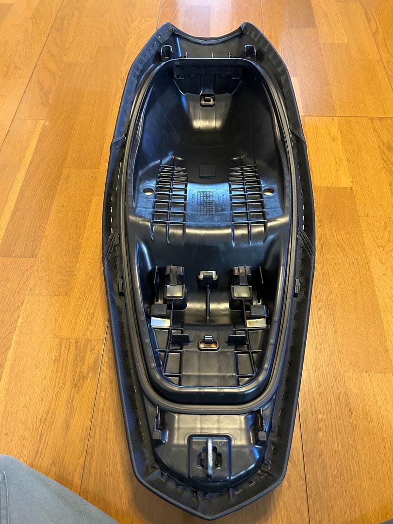pcx jk05 純正シート