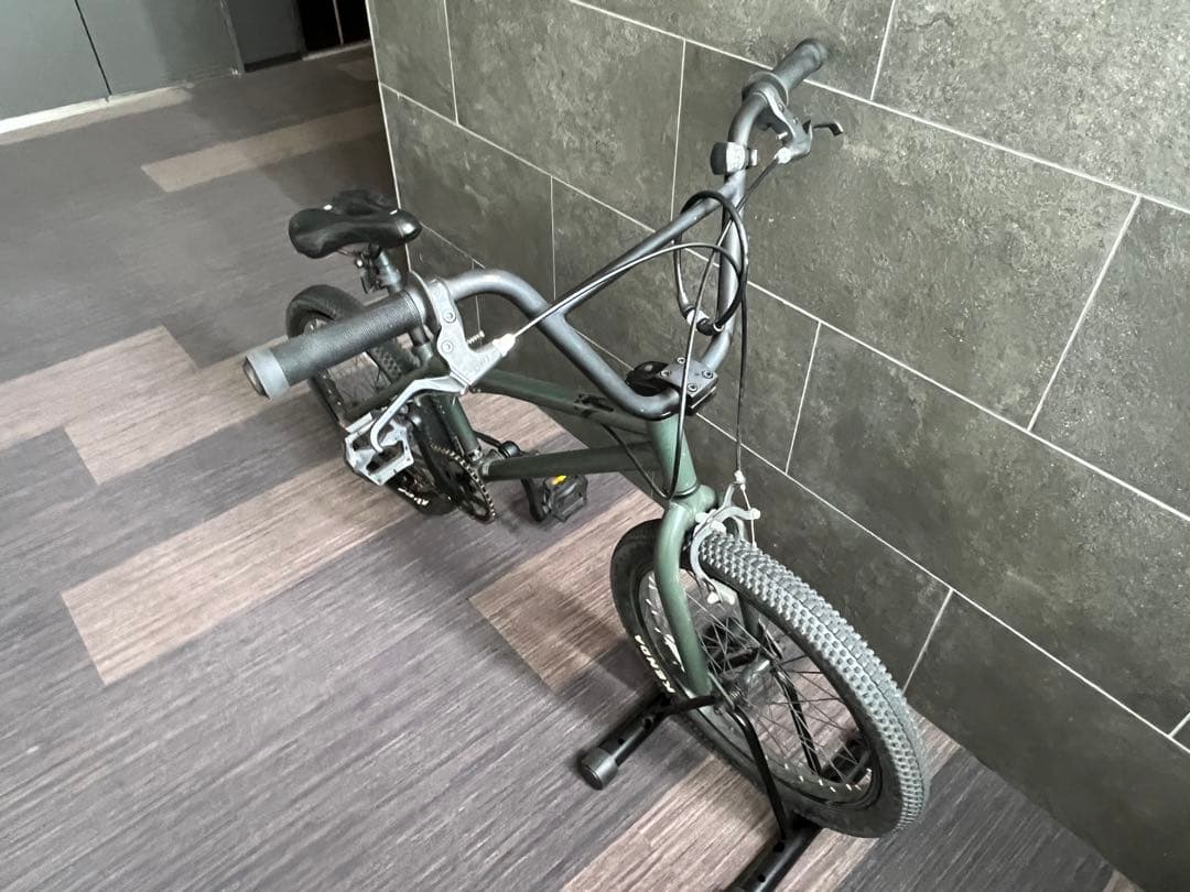 送料含む　20インチ BMX JYU