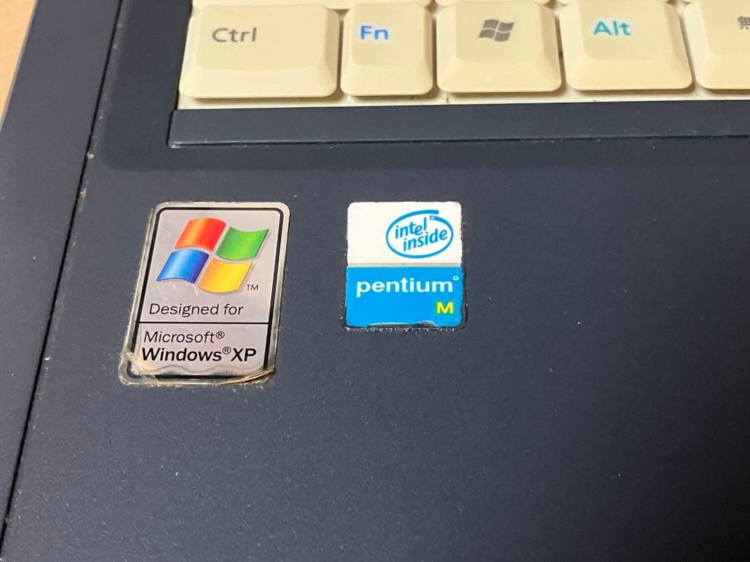 Fujitsu FMV E8200 本体.ACアダプター.リカバリCD6枚付