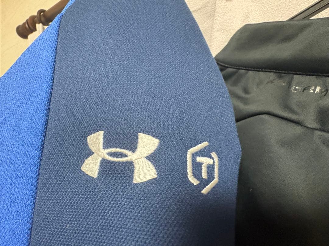 早い者勝ちUnder Armour ジャージ上下セット 青/黒