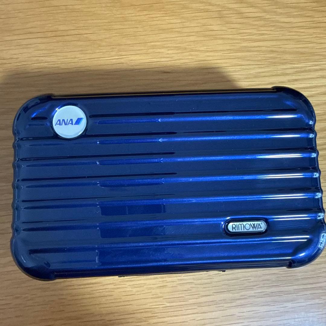 ポッキー RIMOWA ✖️ANA ネイビーポーチ Fクラスアメニティ