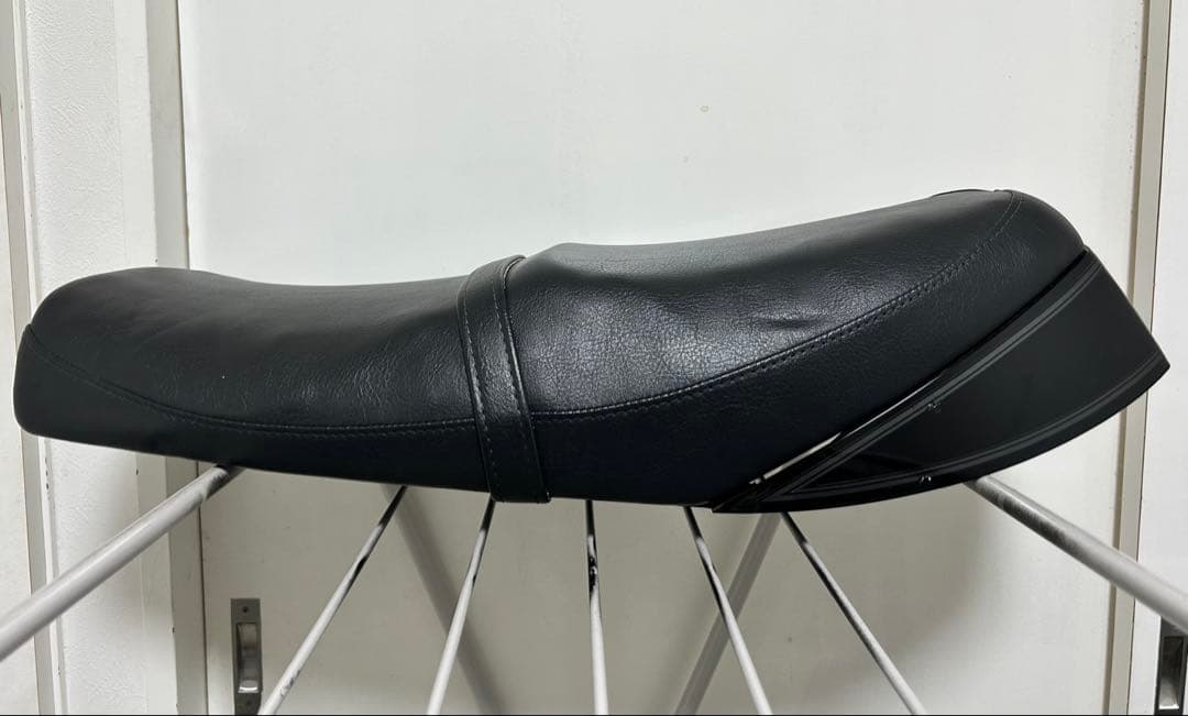 【YAMAHA】SR400 純正 シート FI 2017 4型 RH03J