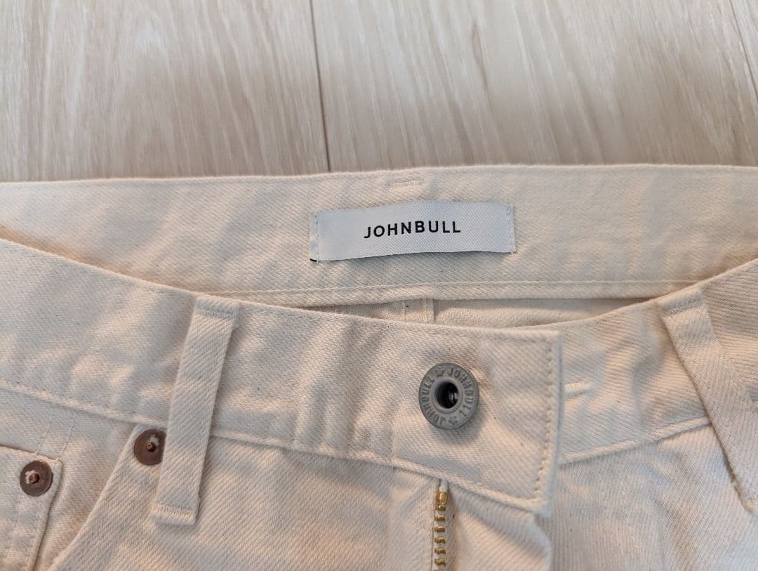 JOHNBULL オフホワイト色 ペイントデニムパンツ