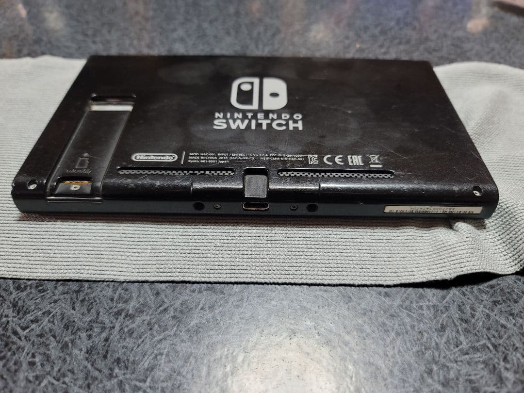 Switch本体　(ジャンク品)