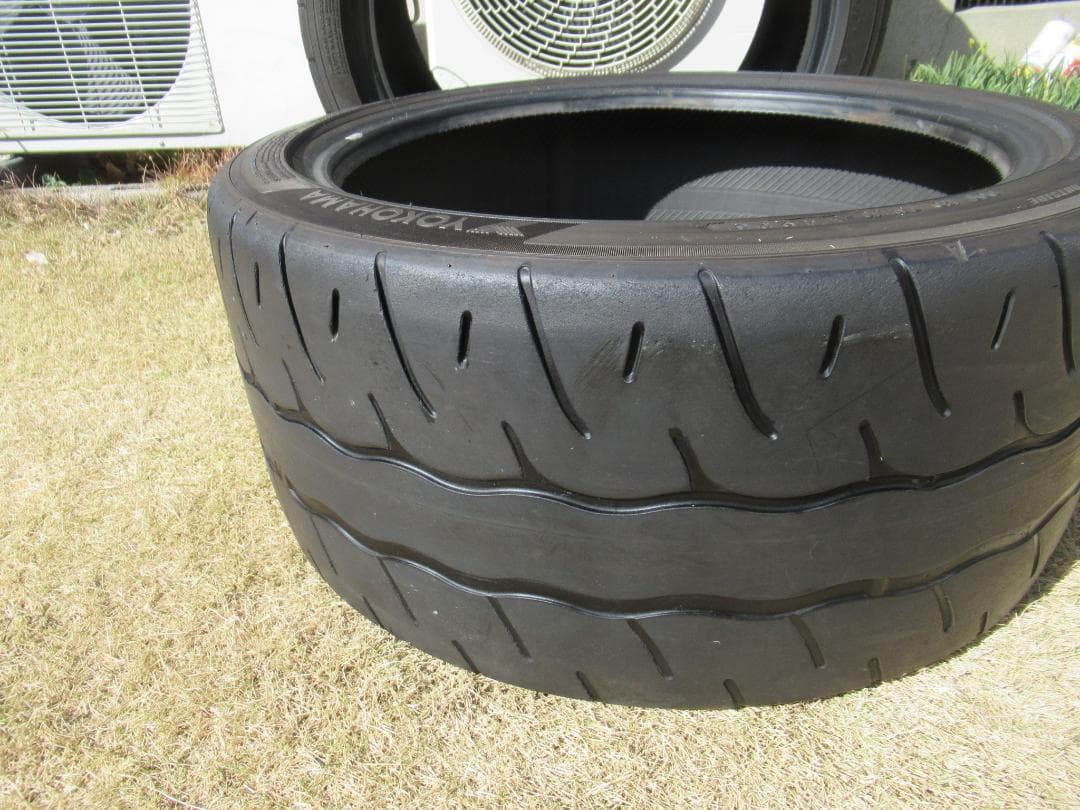 ☆送料無料 室内保管☆AD09 255/35 R18インチ☆ネオバ