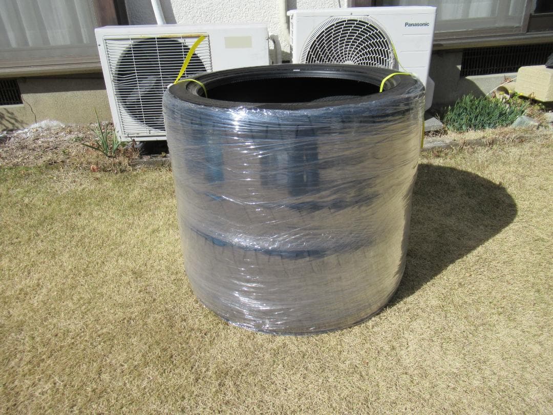 ☆送料無料 室内保管☆AD09 255/35 R18インチ☆ネオバ