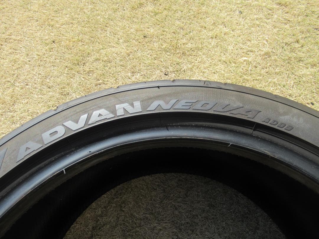 ☆送料無料 室内保管☆AD09 255/35 R18インチ☆ネオバ