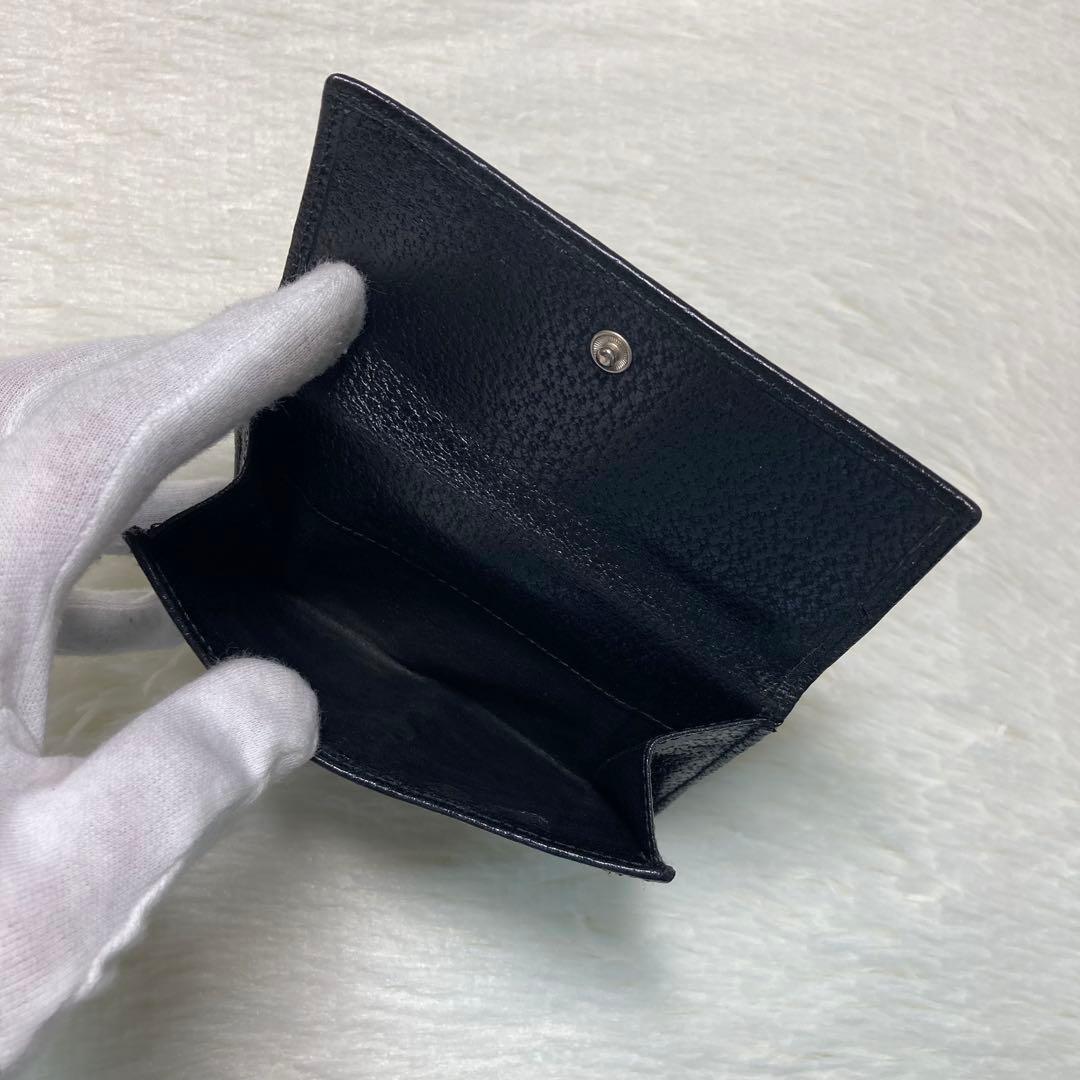 お買い得品　美品　GUCCI グッチ　二つ折り　財布　シルバー　金具　黒　レザー