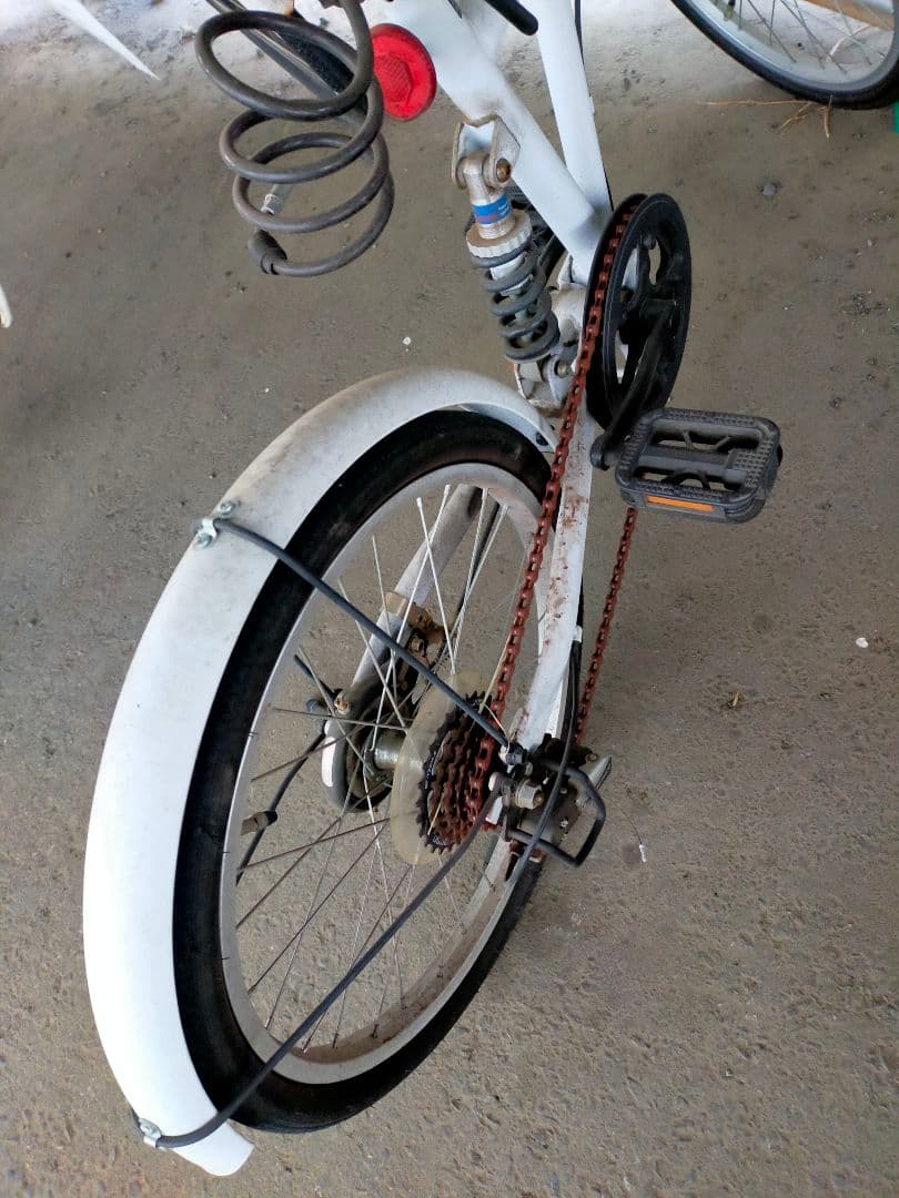 送料込み 防犯登録なし 折りたたみ自転車 後輪パンク バスケット付き