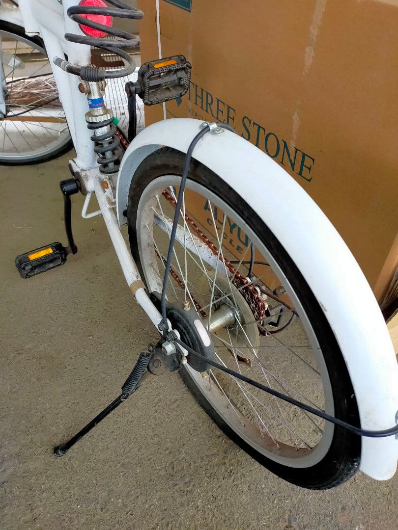 送料込み 防犯登録なし 折りたたみ自転車 後輪パンク バスケット付き