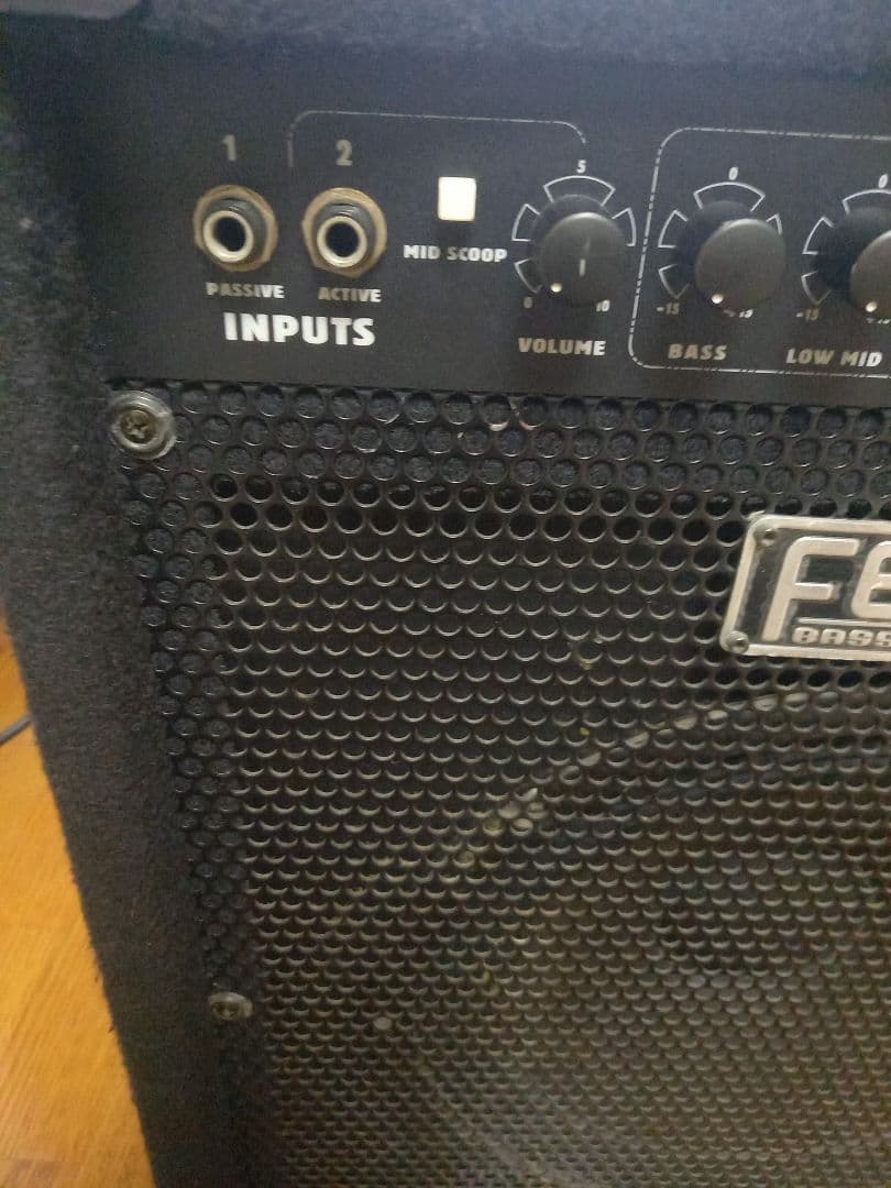 Fender Rumble 60　 60W 赤LEDライト
