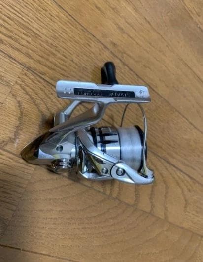 リール Shimano 19 STRADIC 2500SHG e148