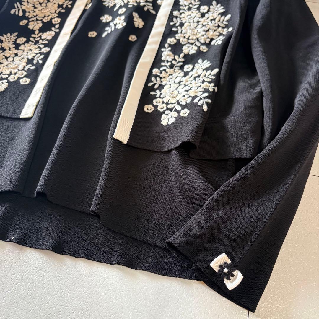 NO.5-210 SUPERBEAUTY アンサンブル黒　長袖　刺繍　花柄　44