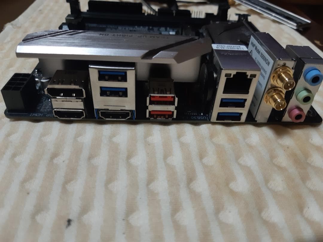 AM4 Mini-ITXマザーボード GIGABYTE B450I 中古品