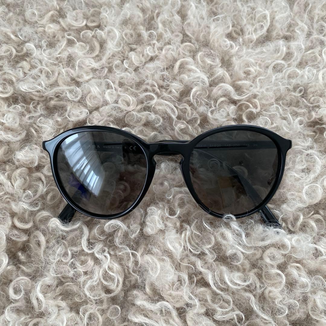 PRADA サングラス　レディース　黒