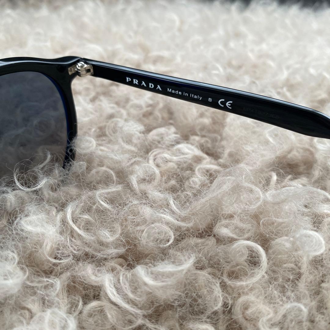 PRADA サングラス　レディース　黒