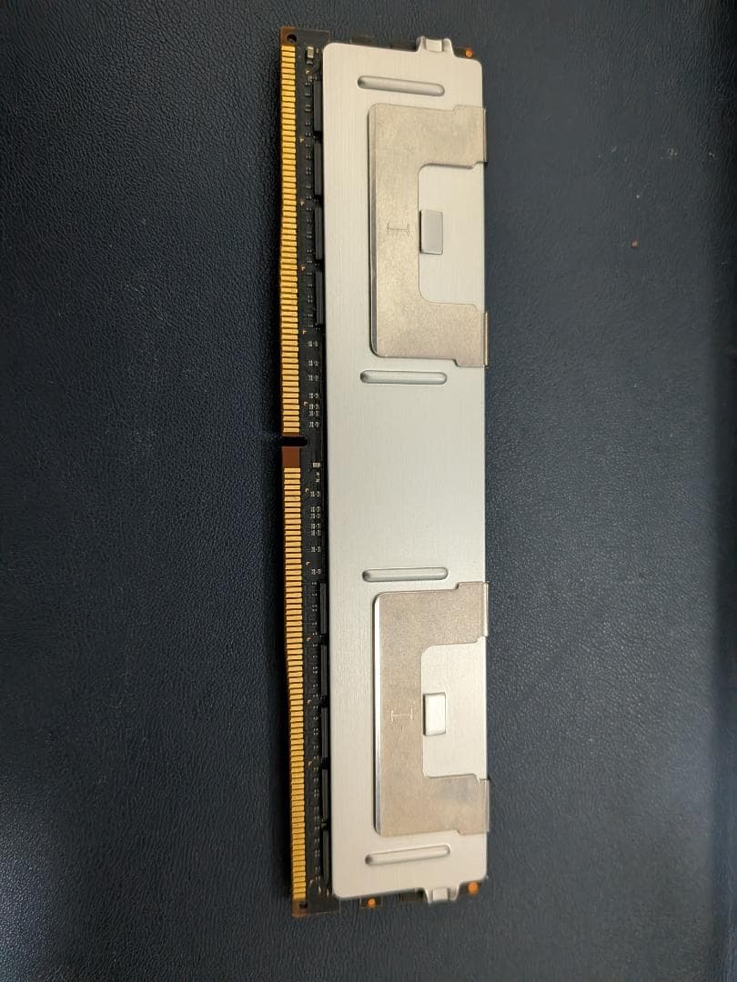 メモリー Lenovo 64GB DDR4-2666 LRDIMM 7X77A01305