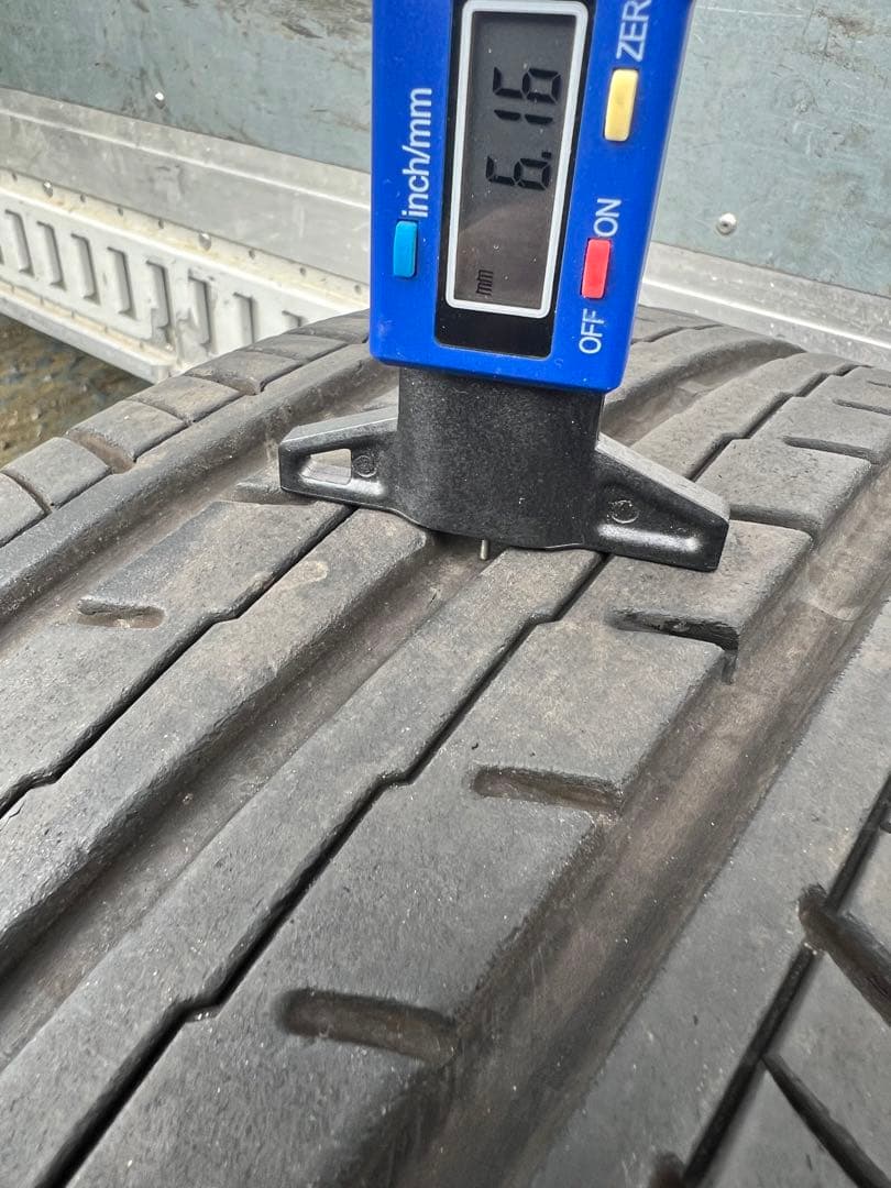 とらねこヨコハマサマータイヤ215／60R16 95H