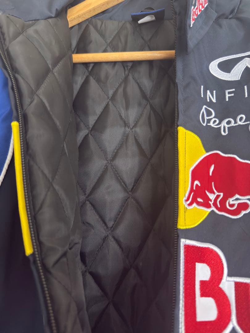 Red Bull（レッドブル）レーシングジャケット Mサイズ