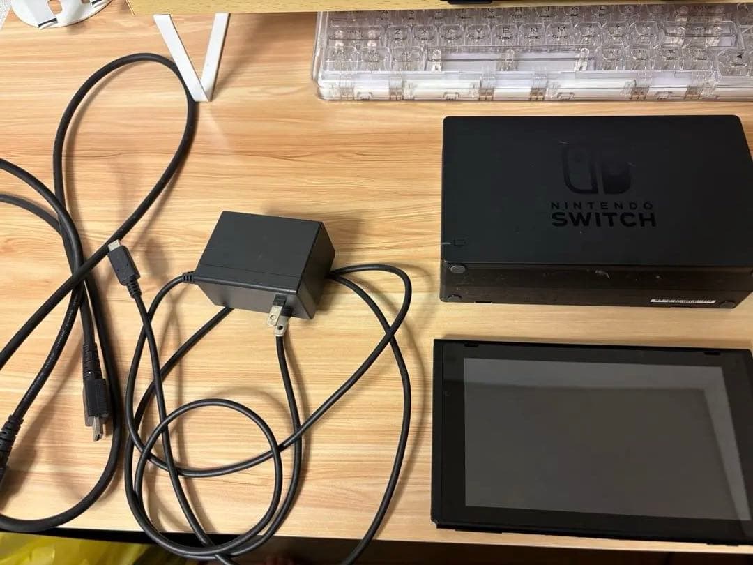 テレビに繋げたら遊べる NintendoSwitch 【ジャンク】