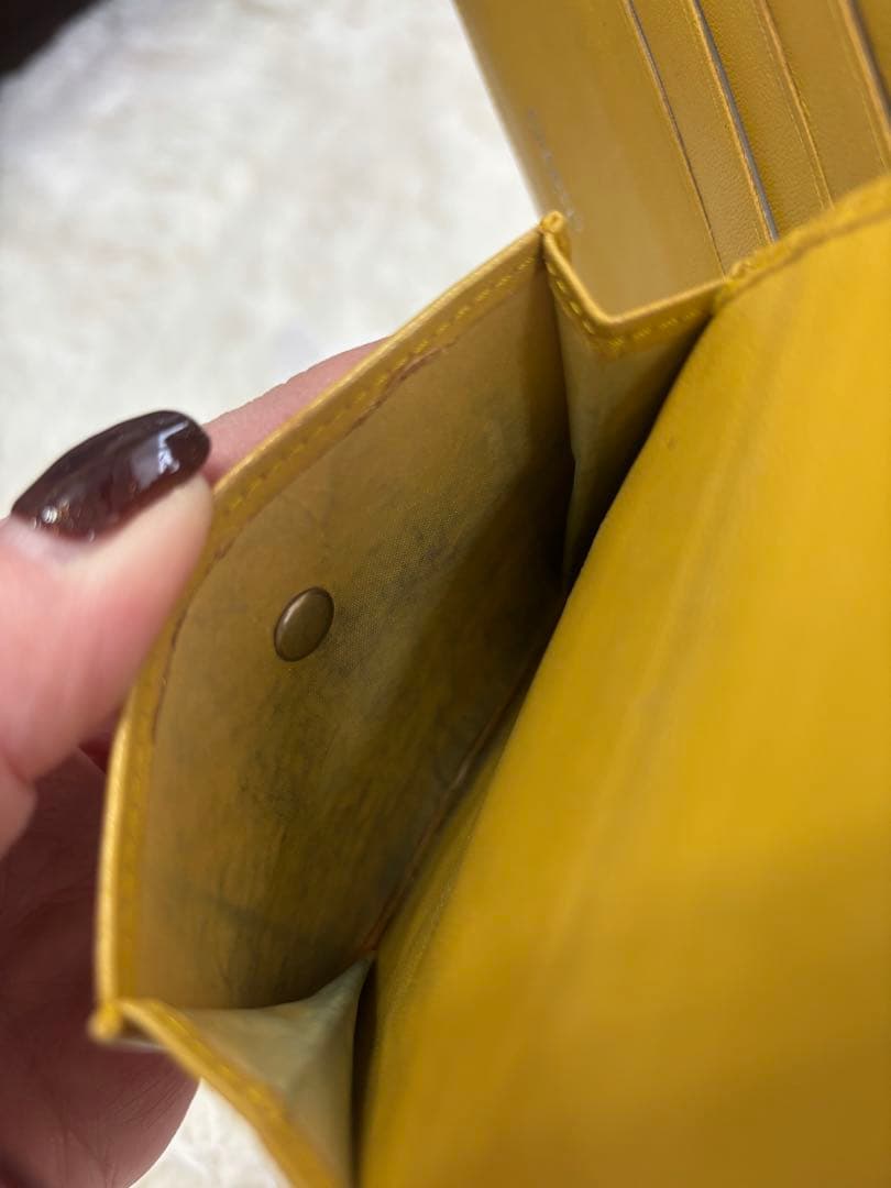 CHANEL イエロー 二つ折り財布