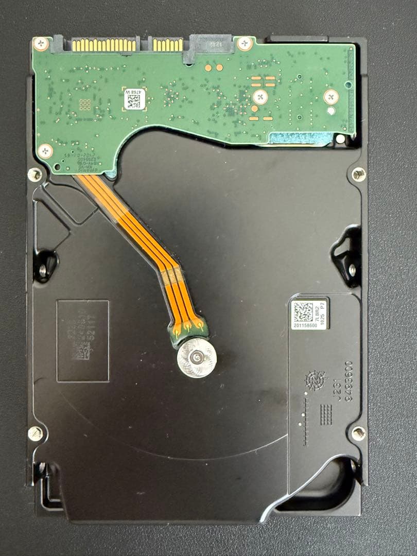 内蔵型ハードディスクドライブ Seagate Exos X18 16TB ST16000NM000J HDD