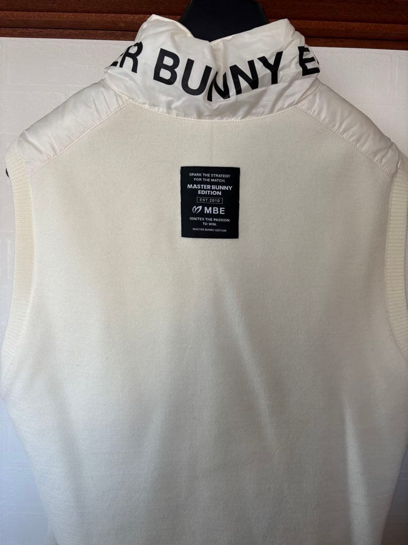 MASTER BUNNY EDITION ダウンベスト