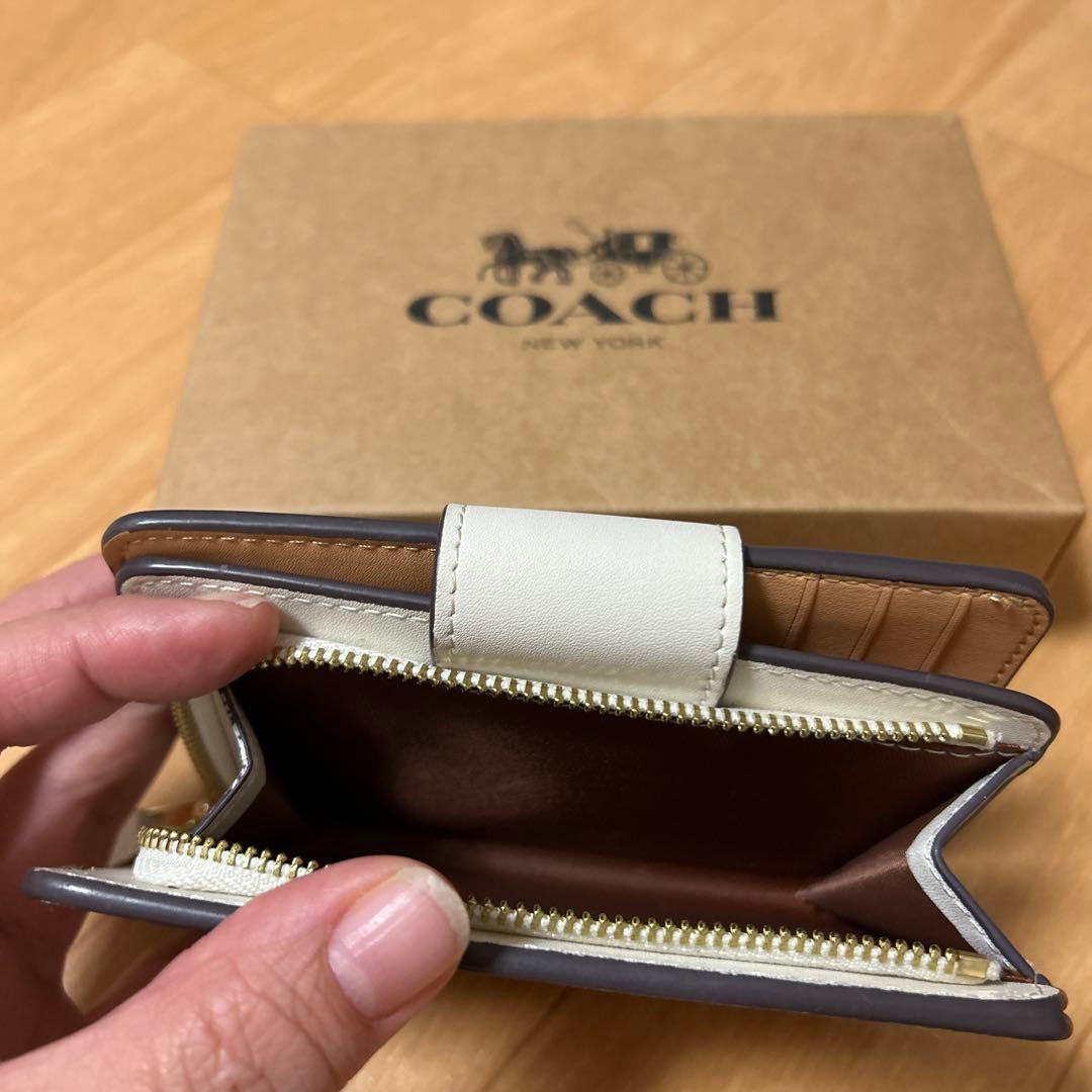 COACH ベージュ系チェック 二つ折り財布