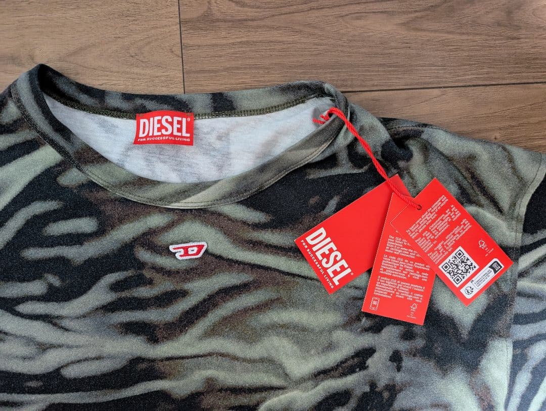 DIESEL 迷彩柄 Tシャツ 新品タグ付き