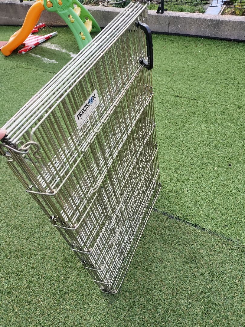 PRECISION 犬用サークル 大きくて頑丈です。大型犬、中型犬用