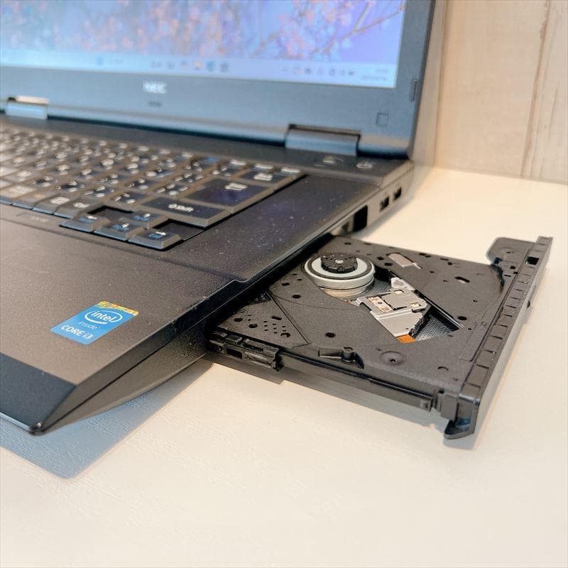 NECノートパソコン Windows11 第4世代i3 オフィス付 HN172