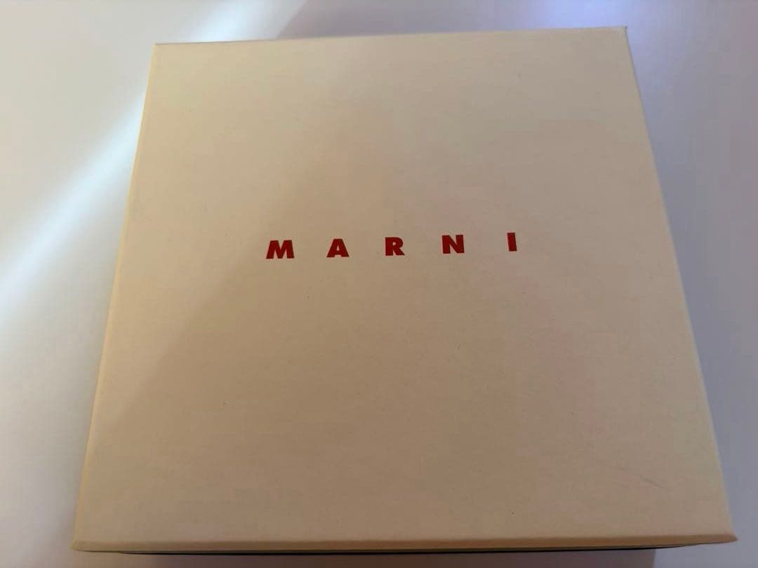 マルニ MARNI 折財布 2023SS グレー×オレンジ×ベージュ