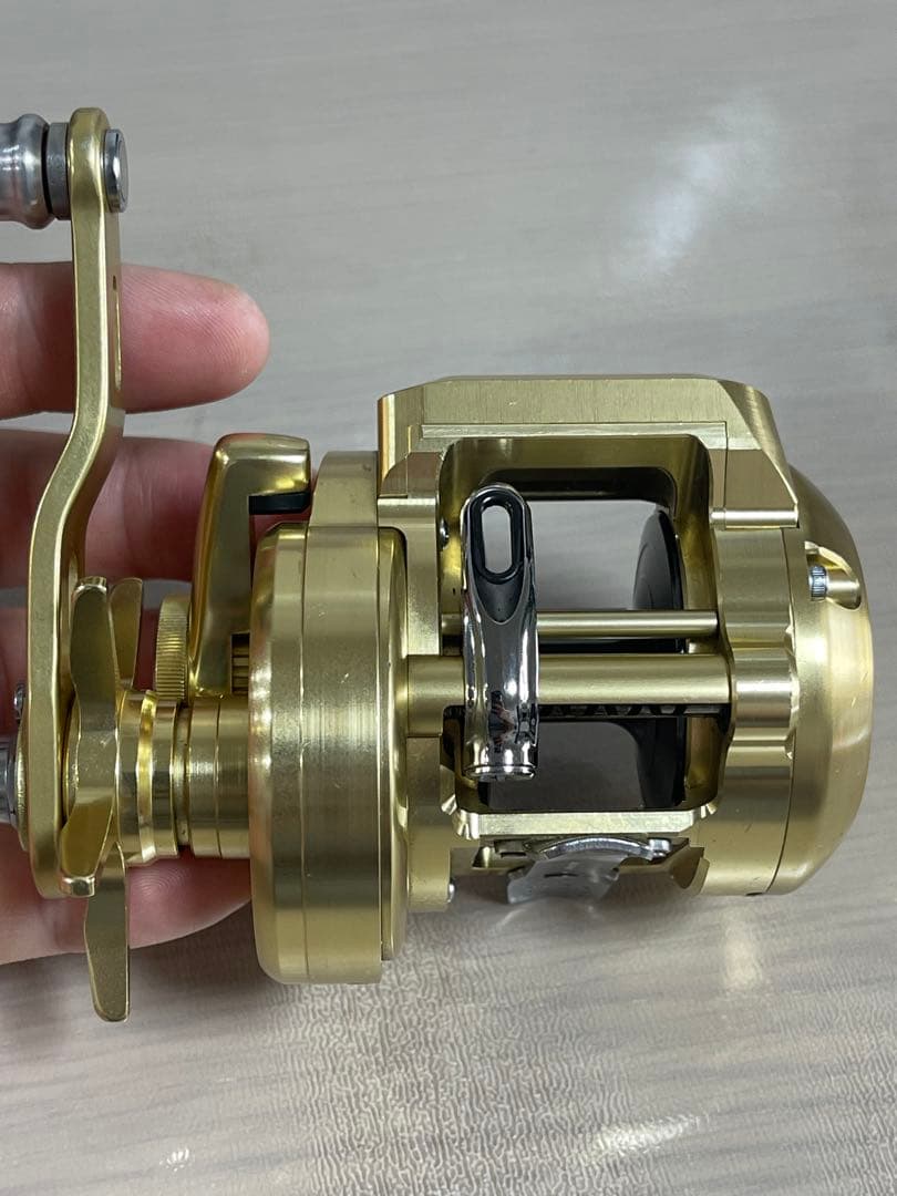 リール SHIMANO OCEA CONQUEST CT 300HG